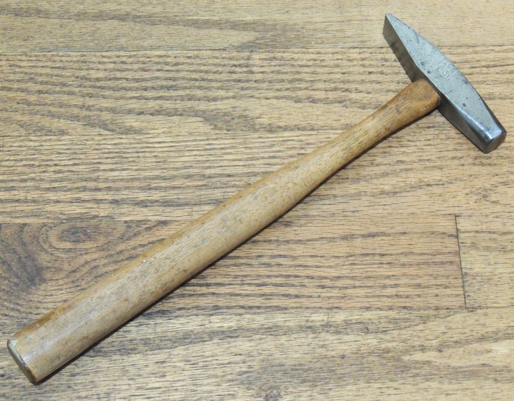 10.6 oz. STANLEY ATHA TINNER'S HAMMER-RIVETING-SETTING-ANTIQUE HAND TOOL