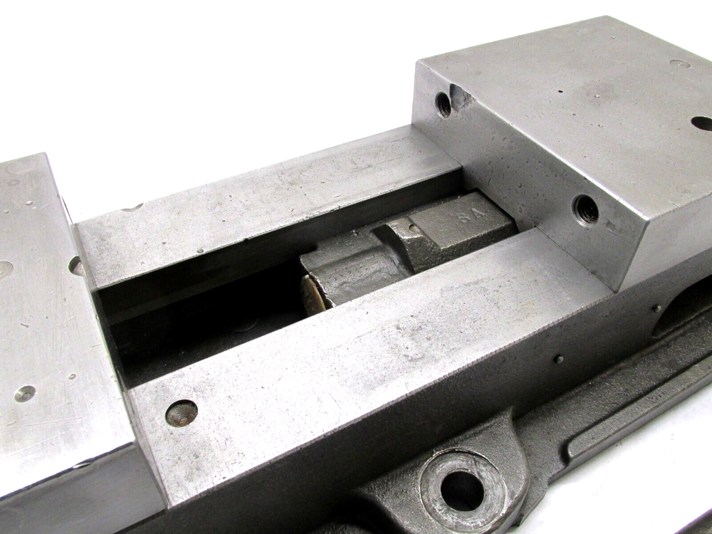 KURT ANGLOCK 6" MILLING MACHINE VISE w/ HANDLE - #D60