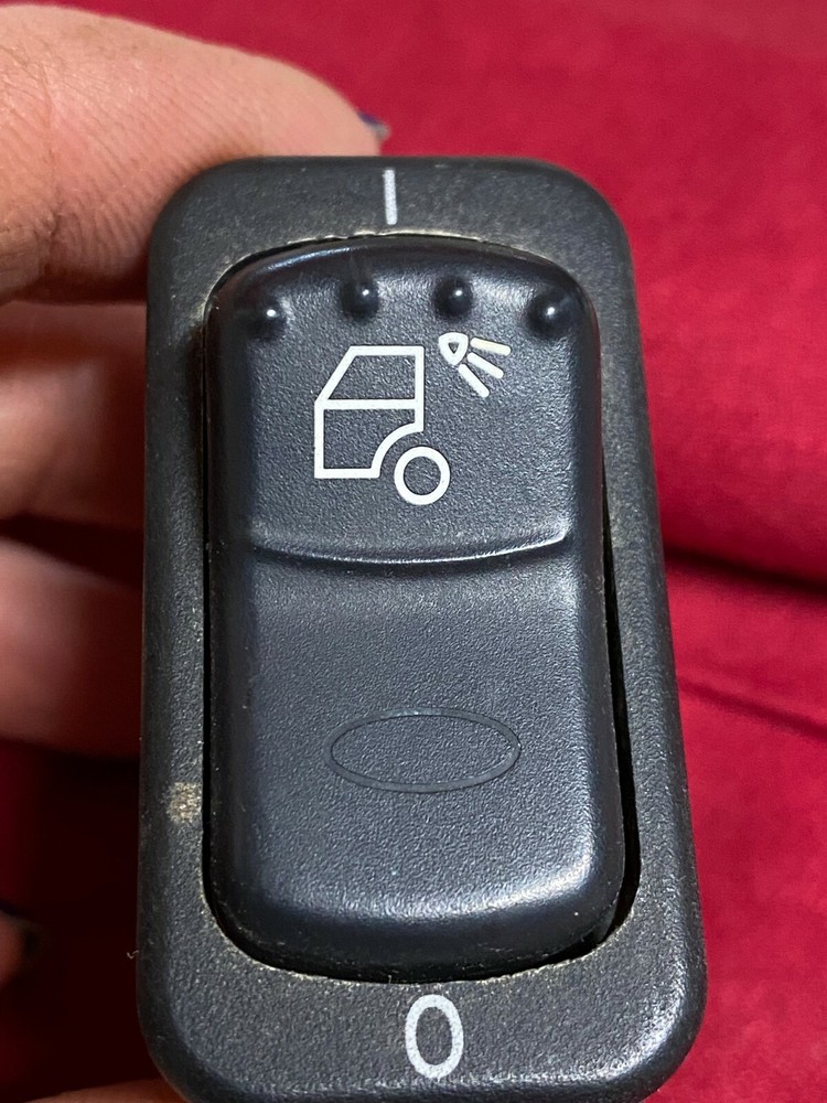 PETERBILT SWITCH, DASH, 16-07417-1A8EEF1A11 BACK HOOK UP LIGHT SWITCH