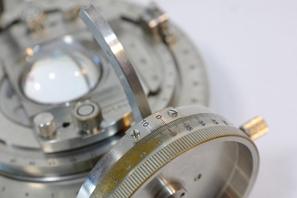 Leitz Universal Rotating Stage UT4 Transmitted Polarizing 4-Axis SN1892