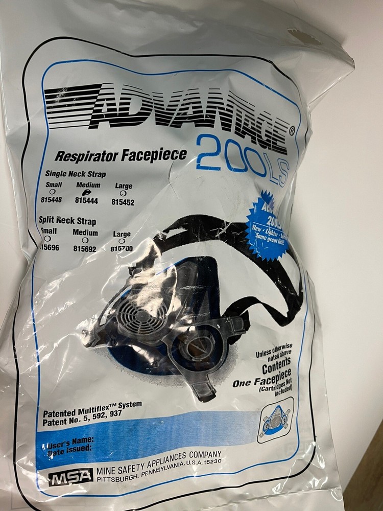 MSA 815444 Advantage 200 LS Half Mask Respirator W/Single Neckstrap Medium