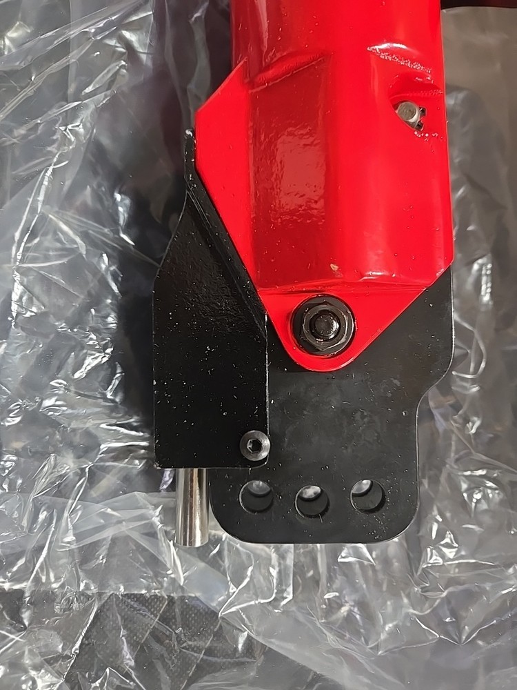 SIOUX Tools Compression Riveter SZEA8000 Max Force ( No Jaw ) Tool Only