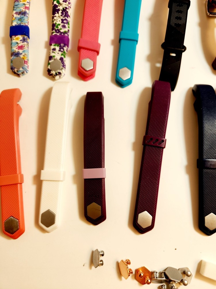 18 Large Fitbit Alta Bands, Greeninsync Accessory Replacement (R)