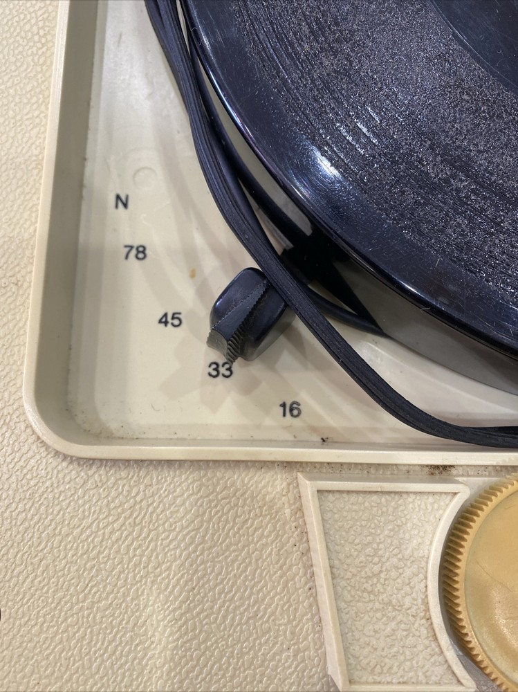 Montgomery Ward Airline Solid State Stereo 4 Speed Record Player Working