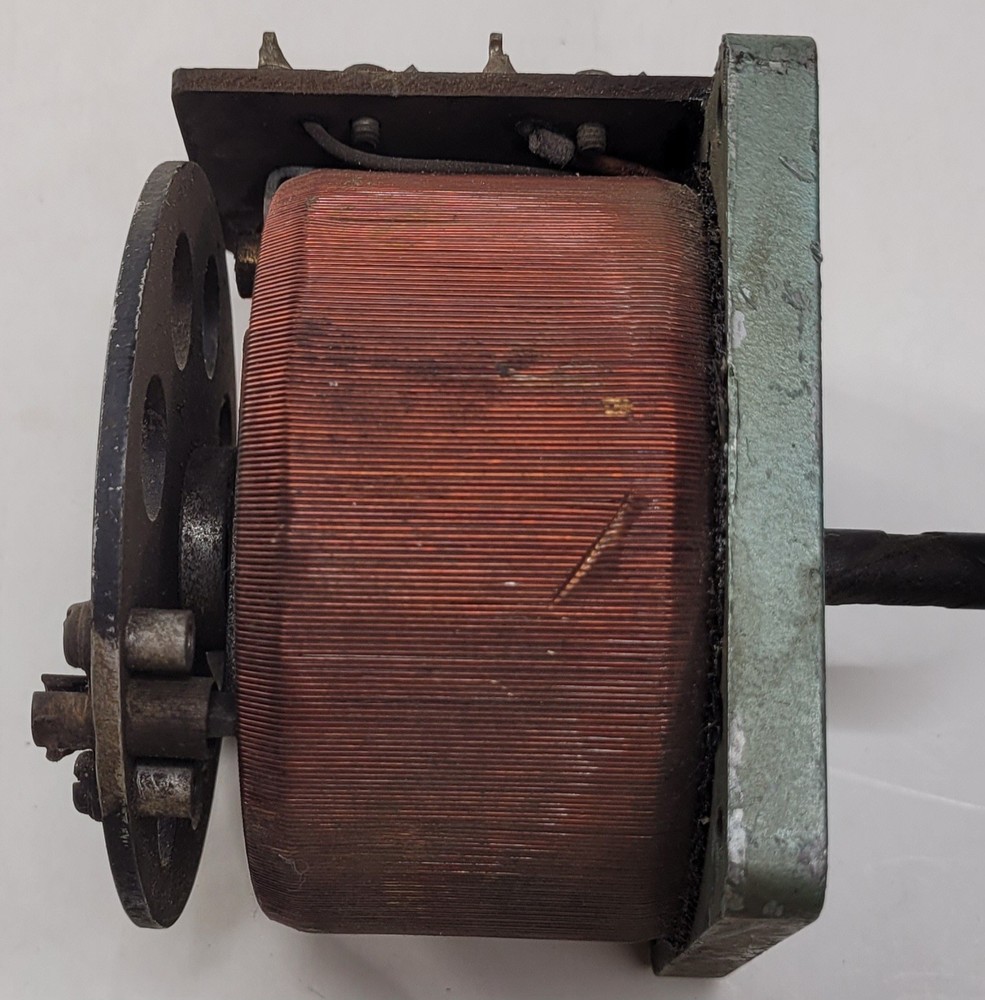 Adjust-A-Volt Variable Transformer Type 375BU Input 120V Output 0-140V Staco