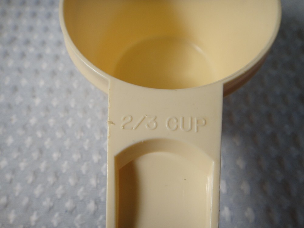 Tupperware Measuring 2/3 Cup Replacement Almond #763 Kitchen Gadget