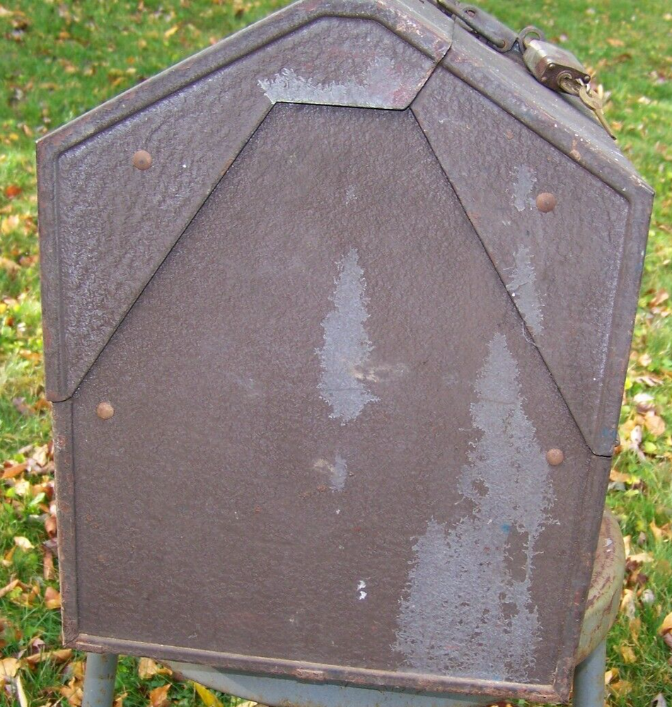 Kennedy Toolbox 1018 Cantilever Toolbox with Lock & Keys