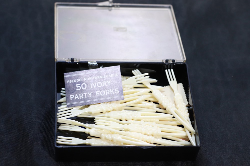Vintage PLASTIC Party Forks 24 pcs