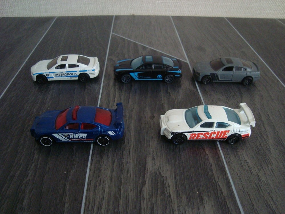 5 x Hot Wheels Dodge Charger
