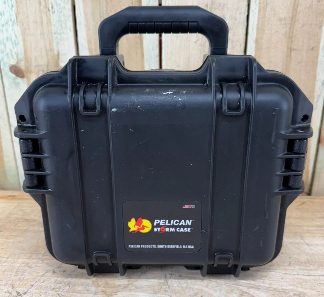 Pelican iM2075 Storm Case Waterproof Handheld Great Condition AB