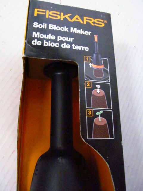Fiskars Soil Block Maker Creates Stand-Alone Soil Blocks