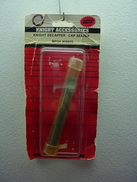 Knight- Decapper- Cap Seater- #900035- New !!
