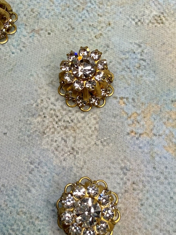 7 Exquisite Swarovski Components