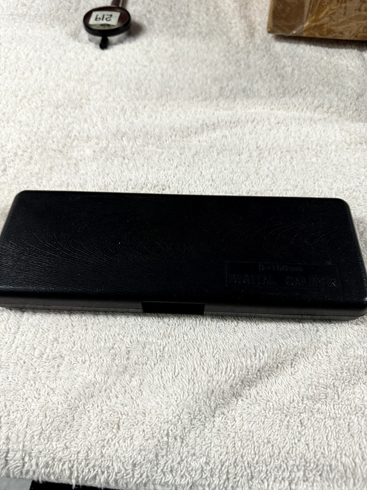 UNBRANDED ELECTRONIC DIGITAL CALIPER - APPEARS NEW!!!