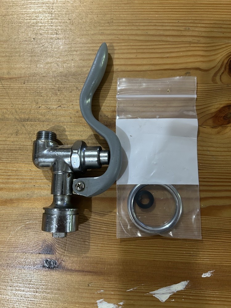 T&S  Pre-Rinse Spray Valve - 1.07 GPM