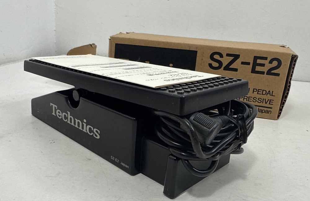 Technics SZ-E2 Expression Volume Pedal Foot Control 1/4"
