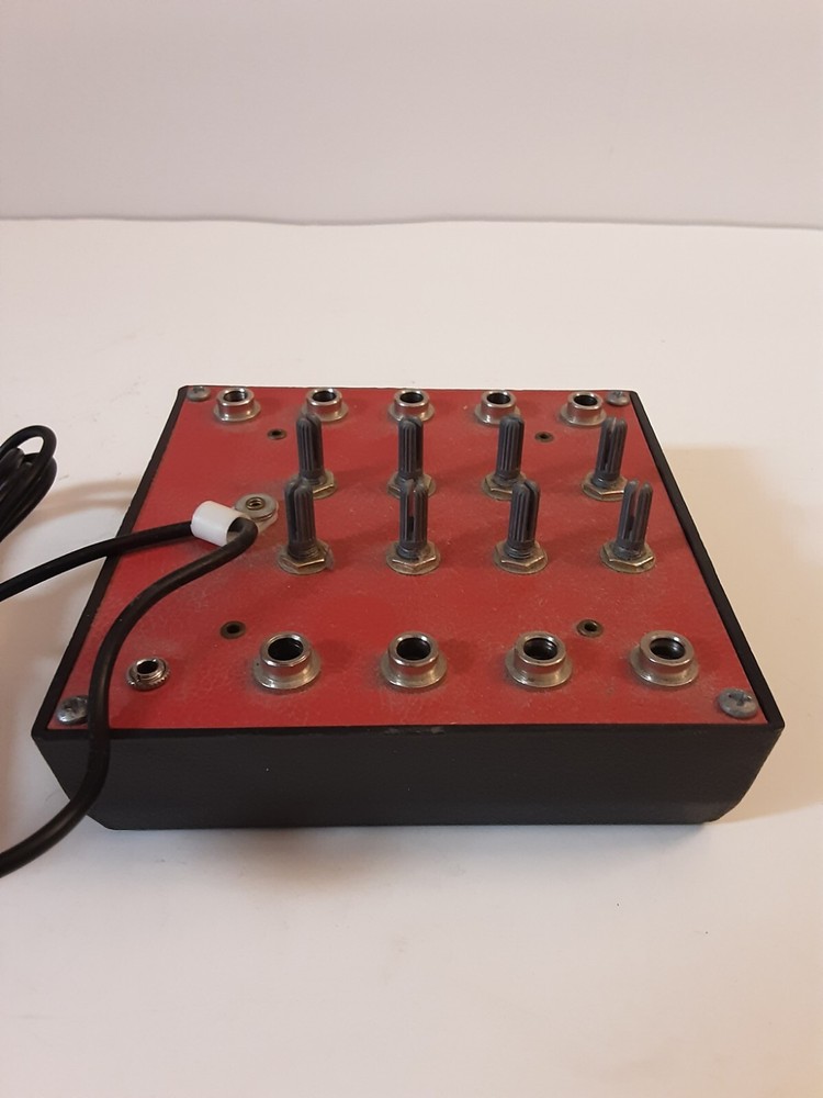 MPC Educational Systems Inc., Headset Distribution Box