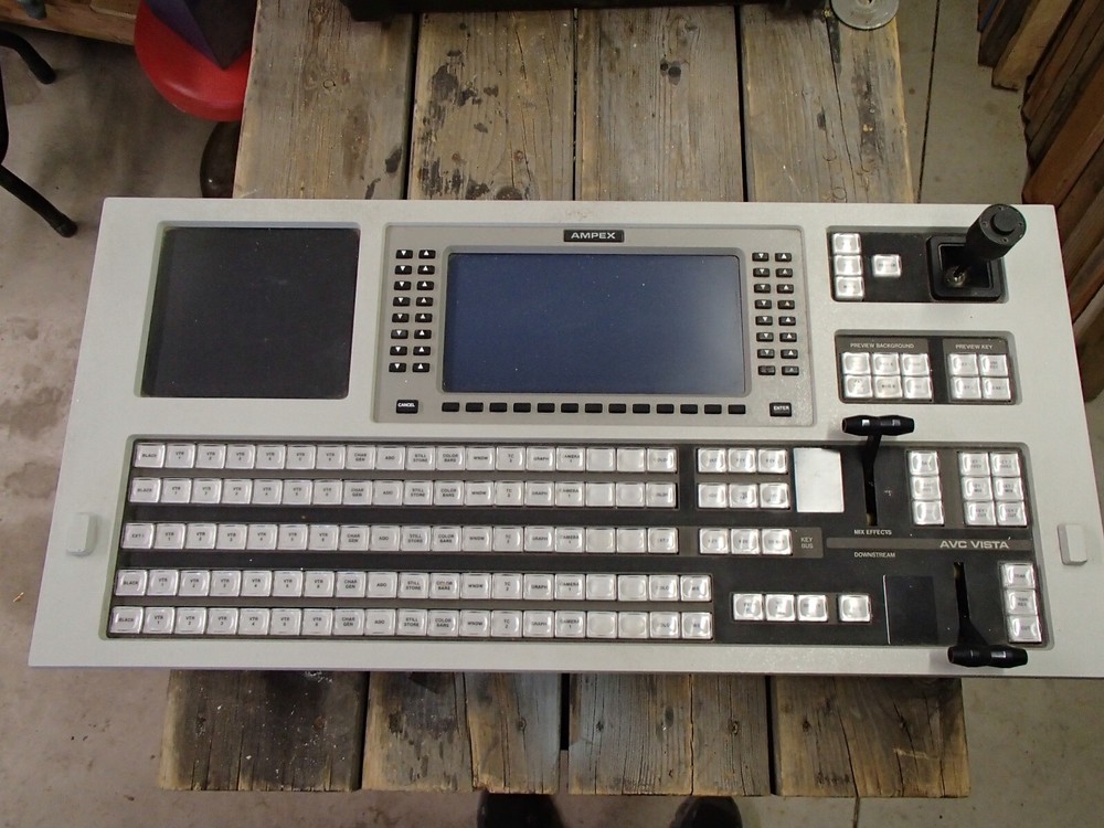 AMPEX AVC VISTA 18N Mixer