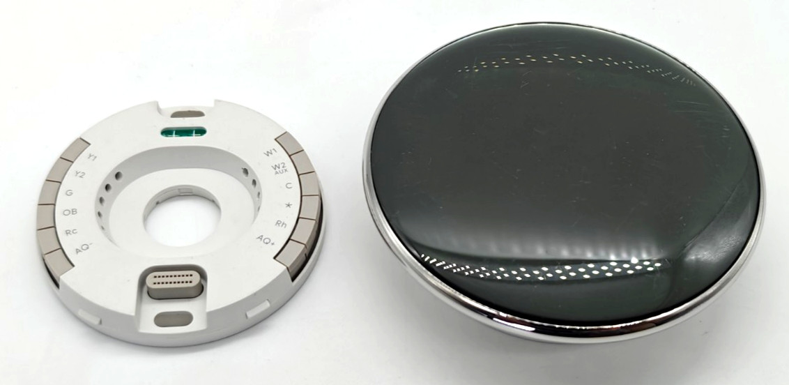 Google Nest Learning Thermostat 4th Gen Polished Silver w/ Wall Base Mount USED