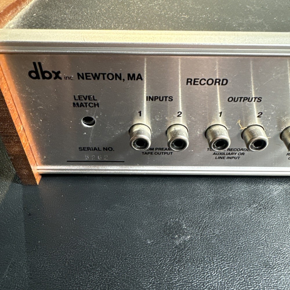 DBX 21 Disc Tape Decoder Noise Reduction Model 21 USA Made