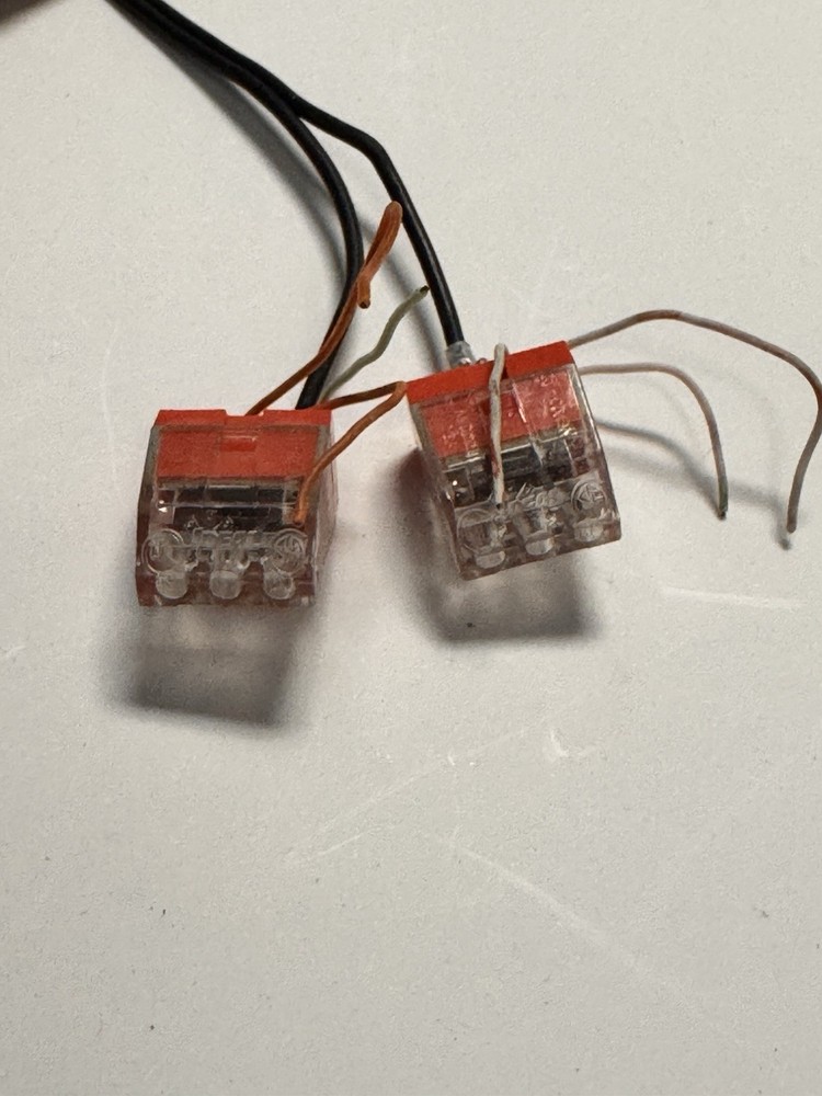 VALCOM VP-2124A Power Supply Adapter 24V 2A