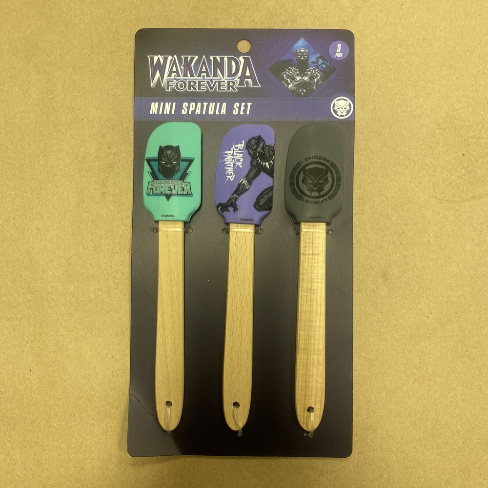 Wakanda Forever 9pc Set of Kitchen Accessories