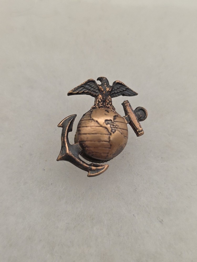 Vintage WW2 US Marine Corps Globe Pin