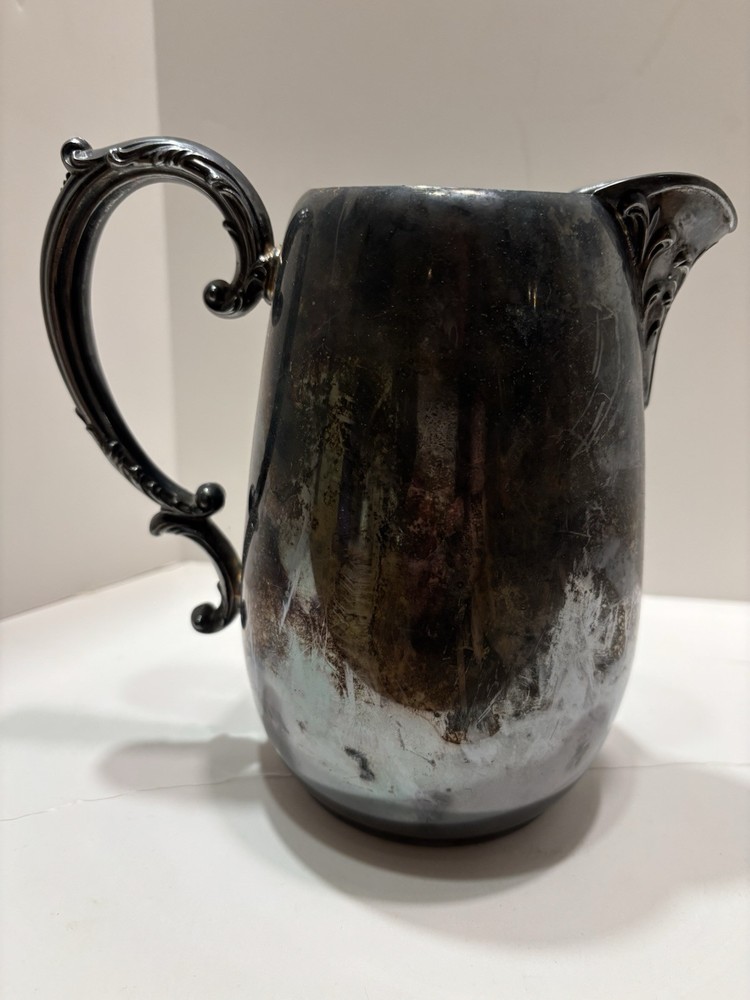 Vintage Wm Roger’s Silverplated Pitcher