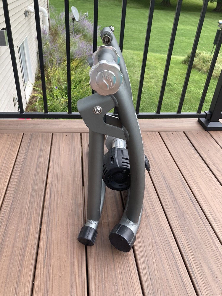 Giant Cyclotron Auto Bicycle Trainer