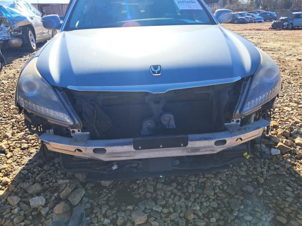 EQUUS 2014 Glove Box 4905526