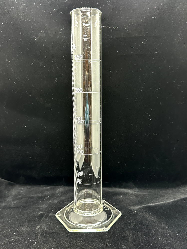 SIBATA 250 mL GRADUATED CYLINDER (CLASS A)