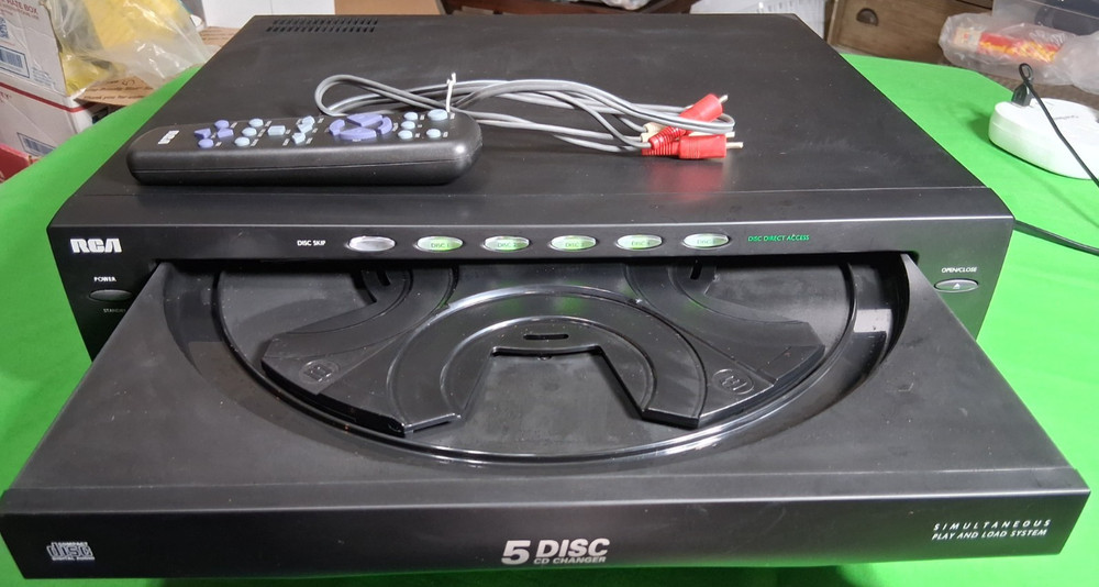 GOOD USED RCA RP-8065A 5-DISC CD CAROUSEL CHANGER STAND ALONE CD PLAYER
