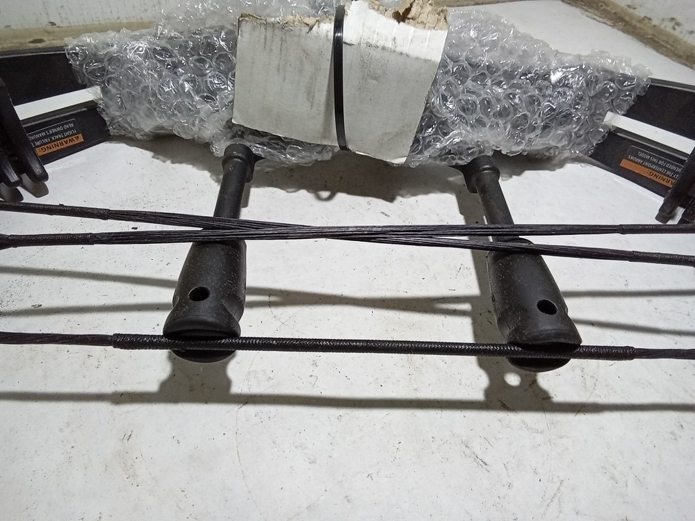 CenterPoint Dagger 405 Crossbow (L9E)