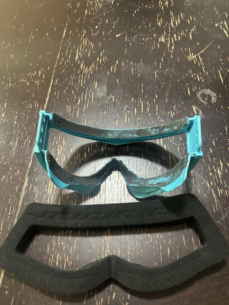JT Eps Teal Frame Come With Foam
