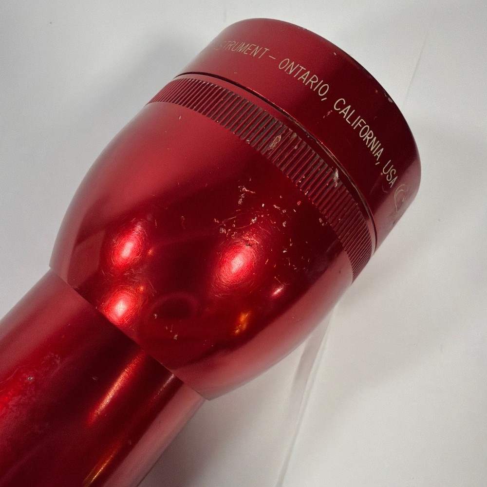 Maglite 2D Cell Flashlight Red
