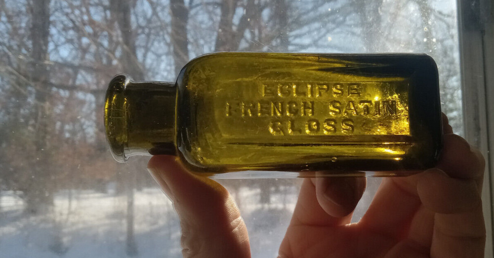 OLIVE GREEN ECLIPSE FRENCH SATIN GLOSS 1890s SHOE BLACKING BOTTLE HAND BLOWN