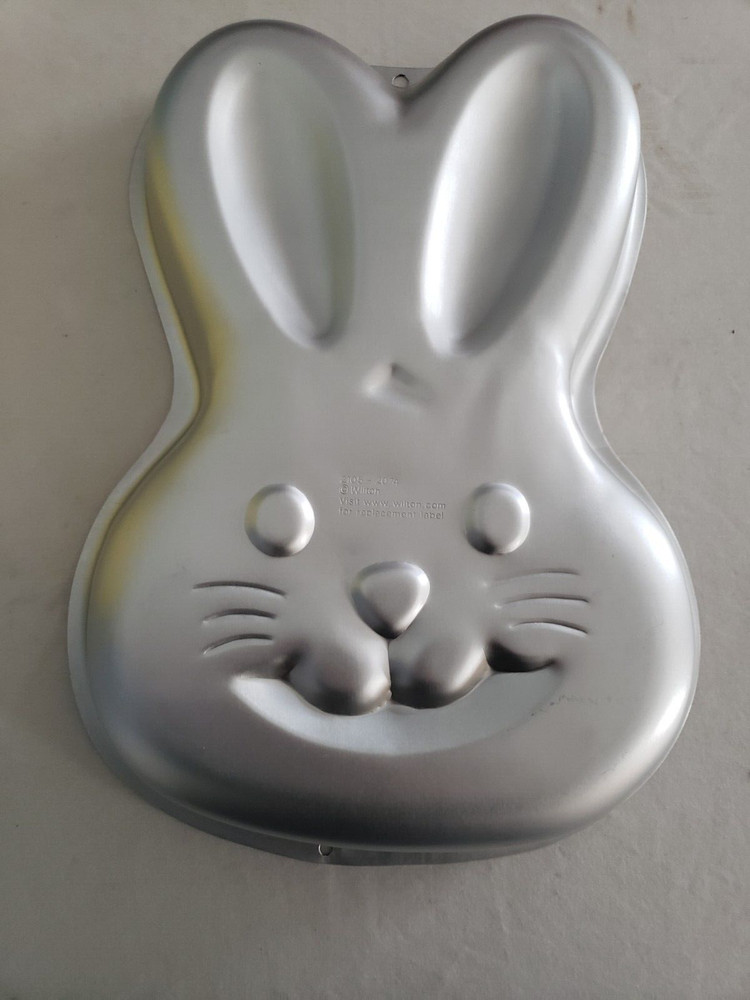 WILTON Bunny Rabbit CAKE PAN 2003 EASTER Holiday #2105-2074 Bake Baking