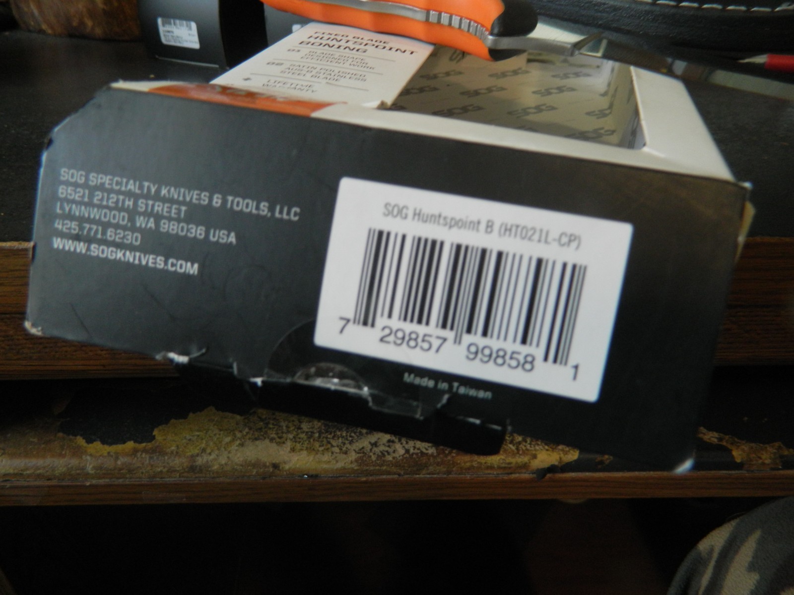 SOG KNIVES 8.2" HUNTSPOINT FIXED BLADE BLADE AUS-8 HANDLE ORANGE & BLACK GRN