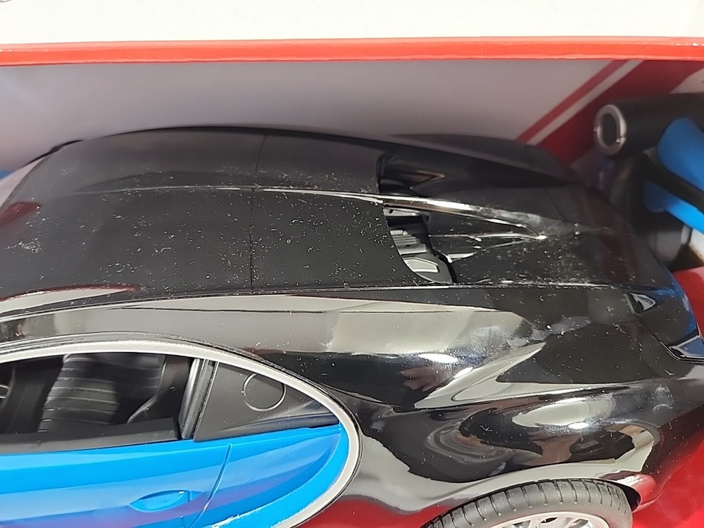 WORLD TECH TOYS Bugatti Chiron - 1:14 Scale Cracked Windshield