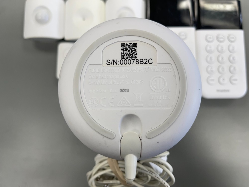 SimpliSafe Home Alarm Security System Model SSBS3 Basestation + Misc Accessories