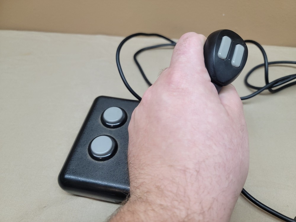 Advanced Gravis Analog 15-Pin Joystick Controller For PC Vintage