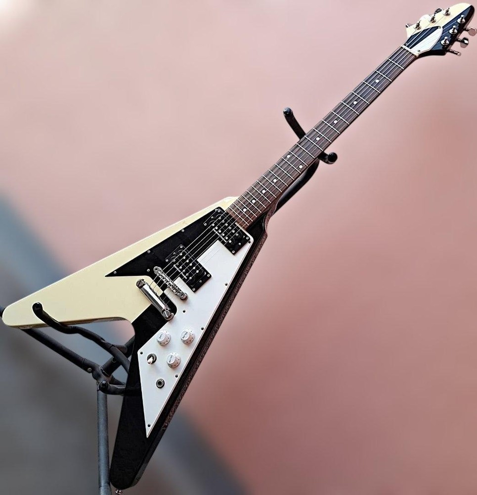 Edwards E-Fv-125Wb Dot Flying V