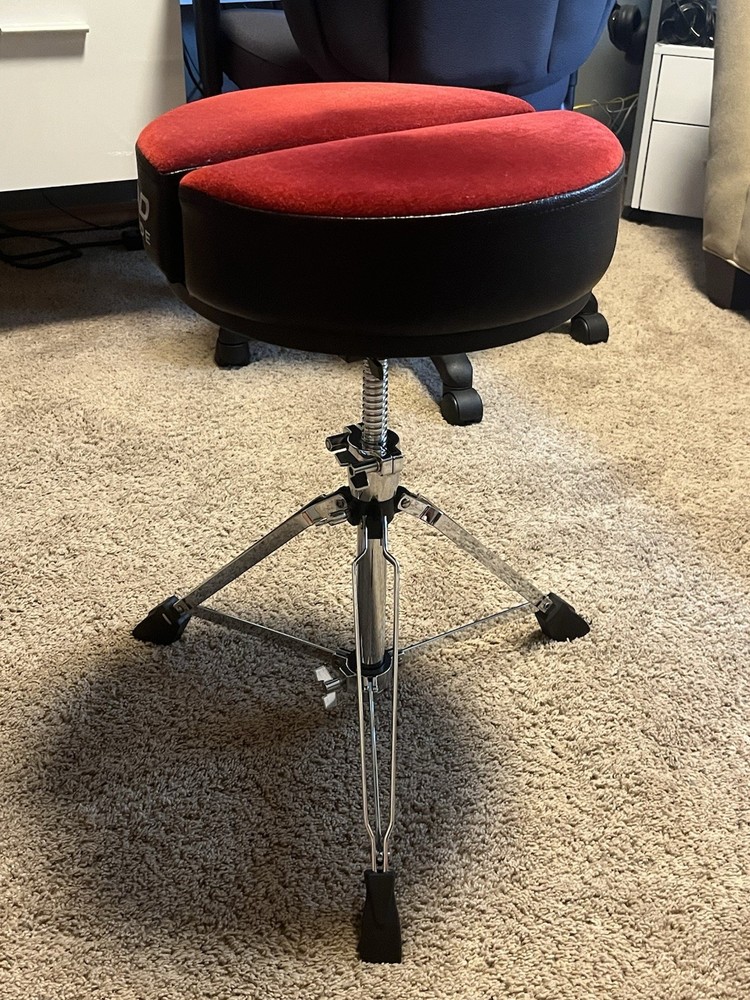 Ahead Spinal G Round Top Throne Red/Black