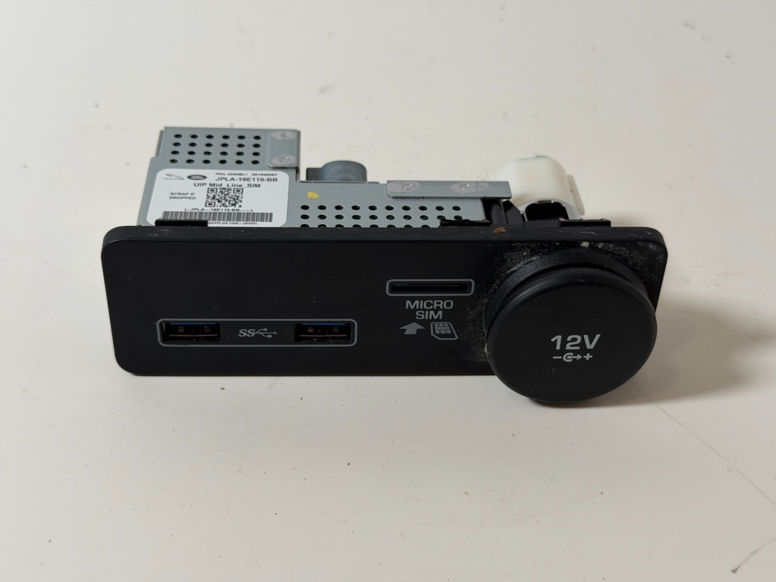 2019 LAND ROVER RANGE ROVER VELAR USB PORT MODULE | OEM JPLA-19E110-BB