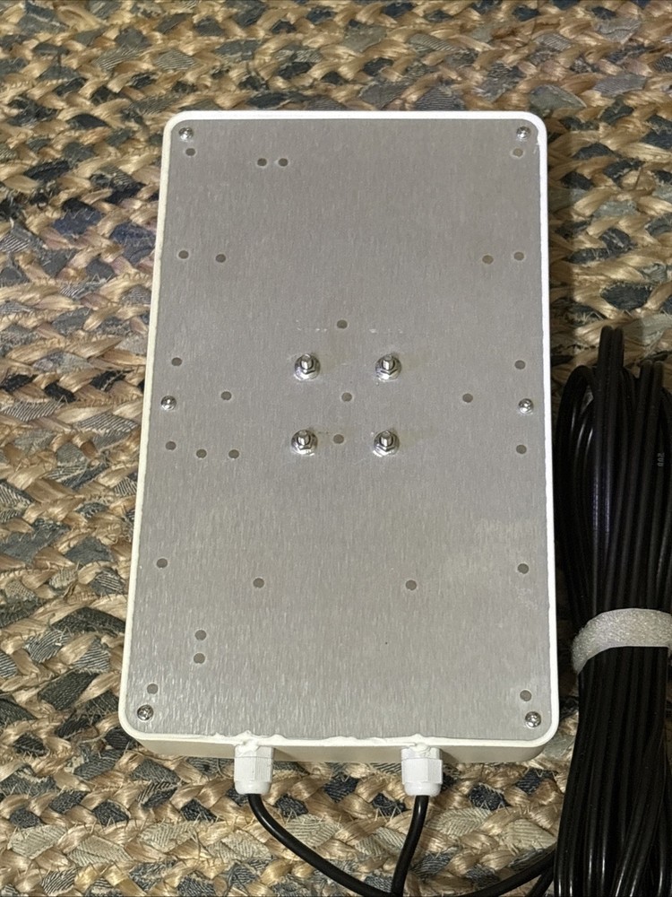 MIMO 2x2 Panel Cellular Antenna Open Box