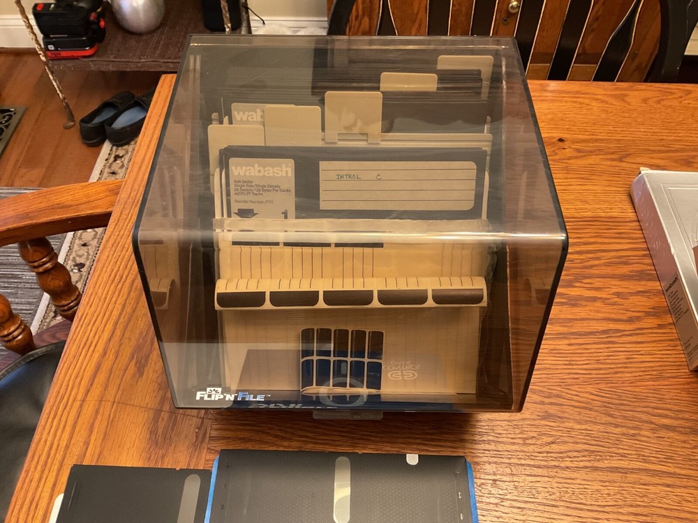 15 Wabash Diskettes, Case Plus More