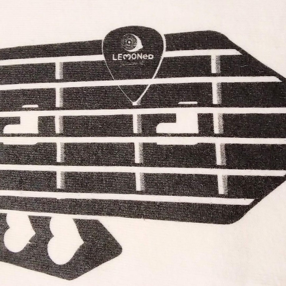 hide short sleeve Tshirt