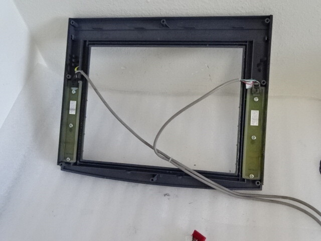 Diebold Opteva 00-104789-000A 15" SCREEN FRAME