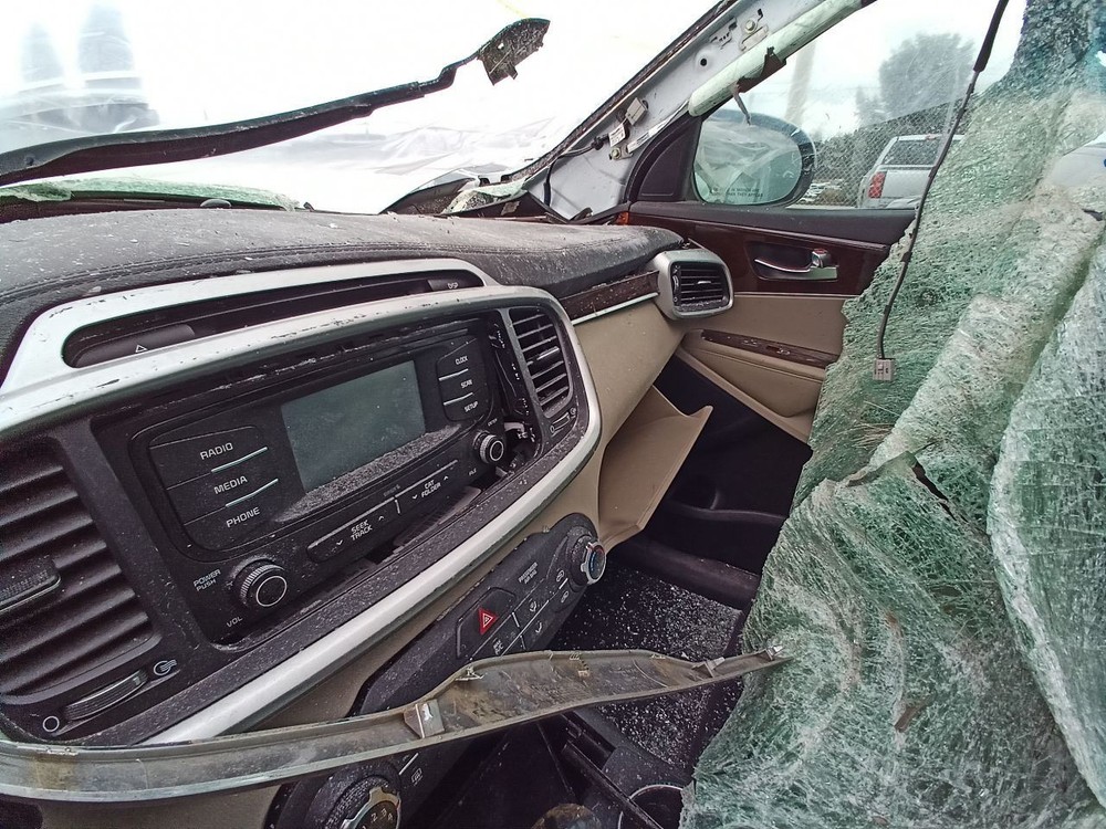 2017 SORENTO Spare Tire Jack With Tools (12816520