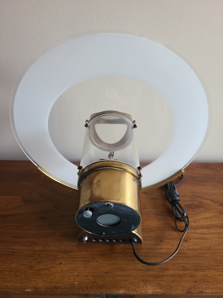 "DESIGN IN TIME AND LIGHT" Light -beam projection clock by Jerome Simon in 1981